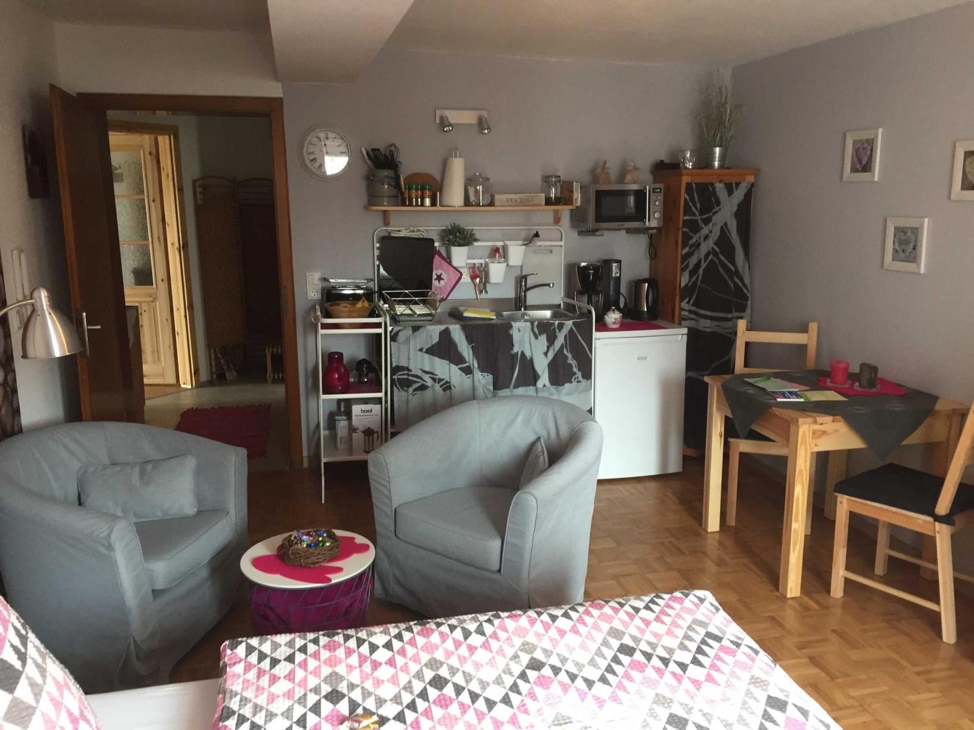 Appartement Im Alten Pfarrhaus Bad Zwesten Exterior photo